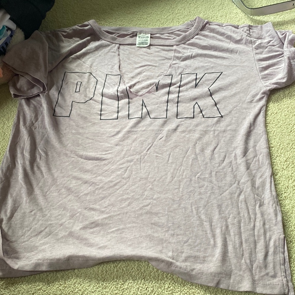 Vspink nwot v neck